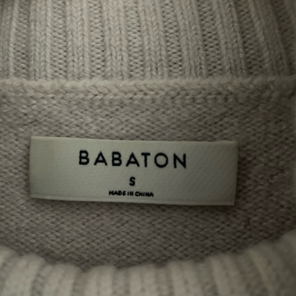 Aritzia “Babaton” wool off white/bone turtleneck vest, size small. - Picture 2 of 5